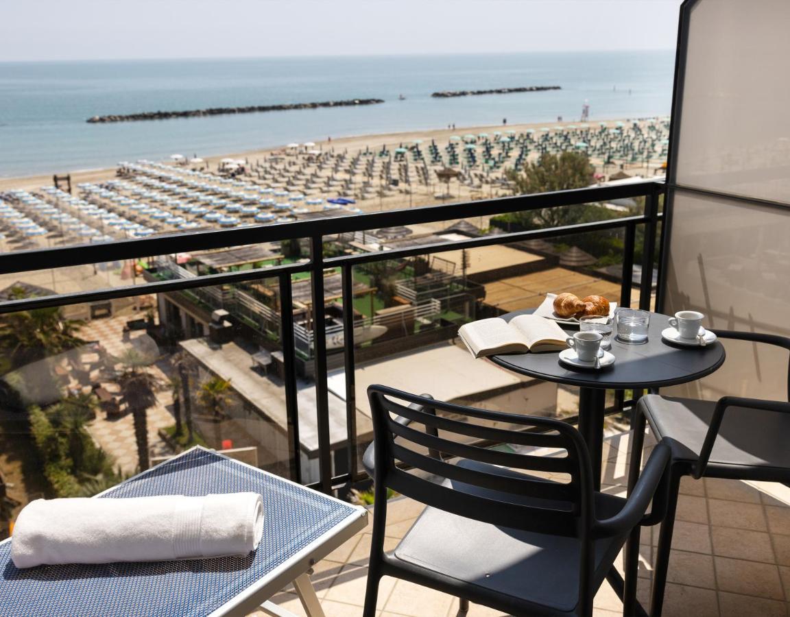 Hotel Constellation Lido Di Savio Kültér fotó